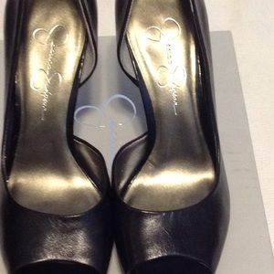 Jessica Simpson peep toe heel 7M